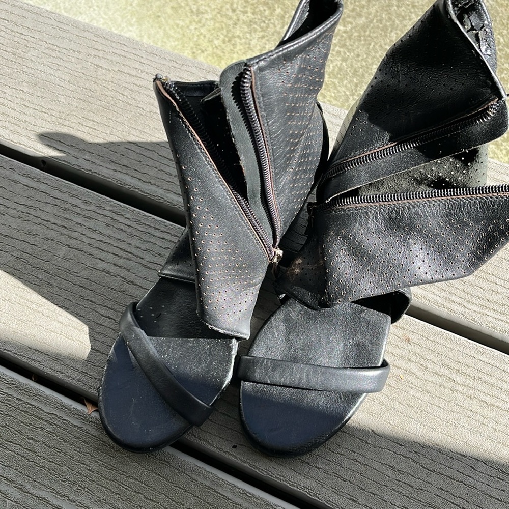 BCBGeneration Black Open- Toe Bootie Wedge Shoes, Size 6